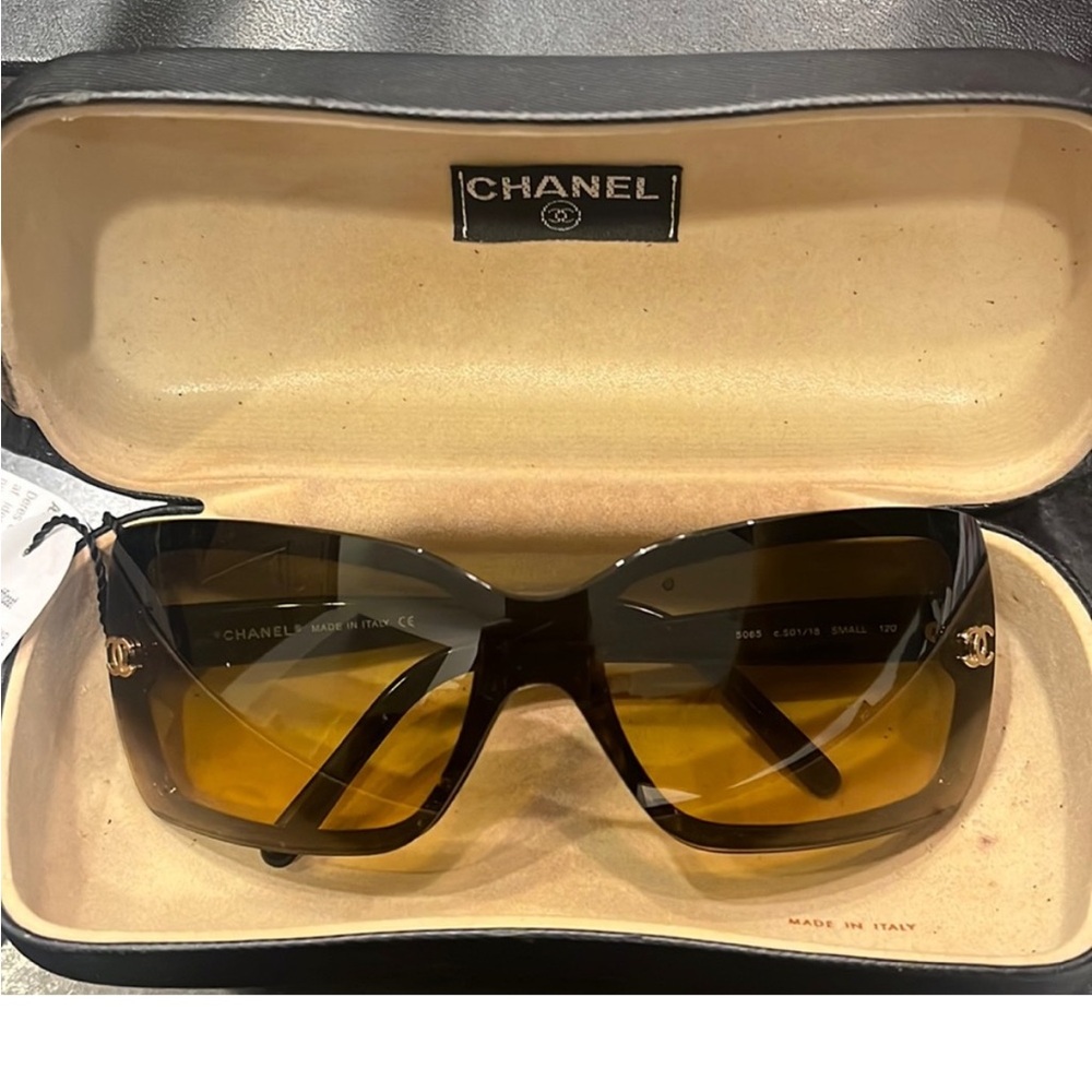 Chanel Logo Sunglasses with original case and tags - Picture 2 of 16